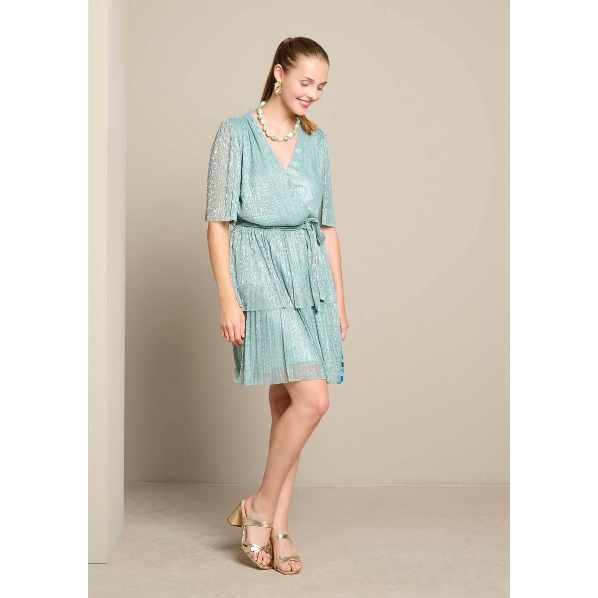 Robe courte fil textile ceinturée vert menthe, LOLALIZA