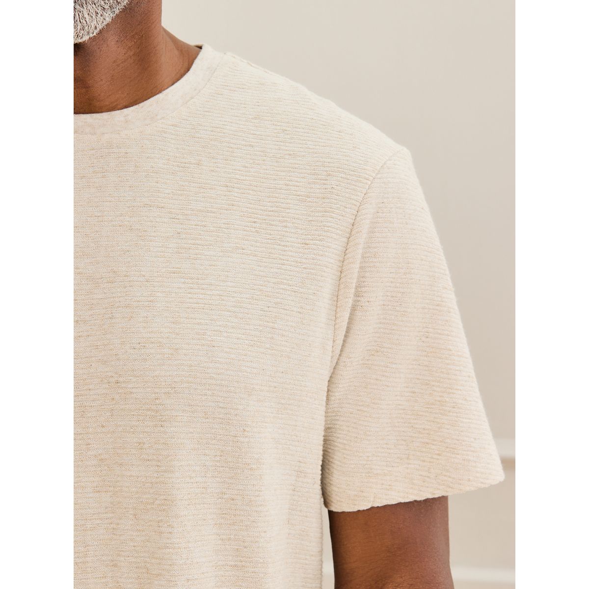 T-shirt texturé avec lin signature naturel, NEXT