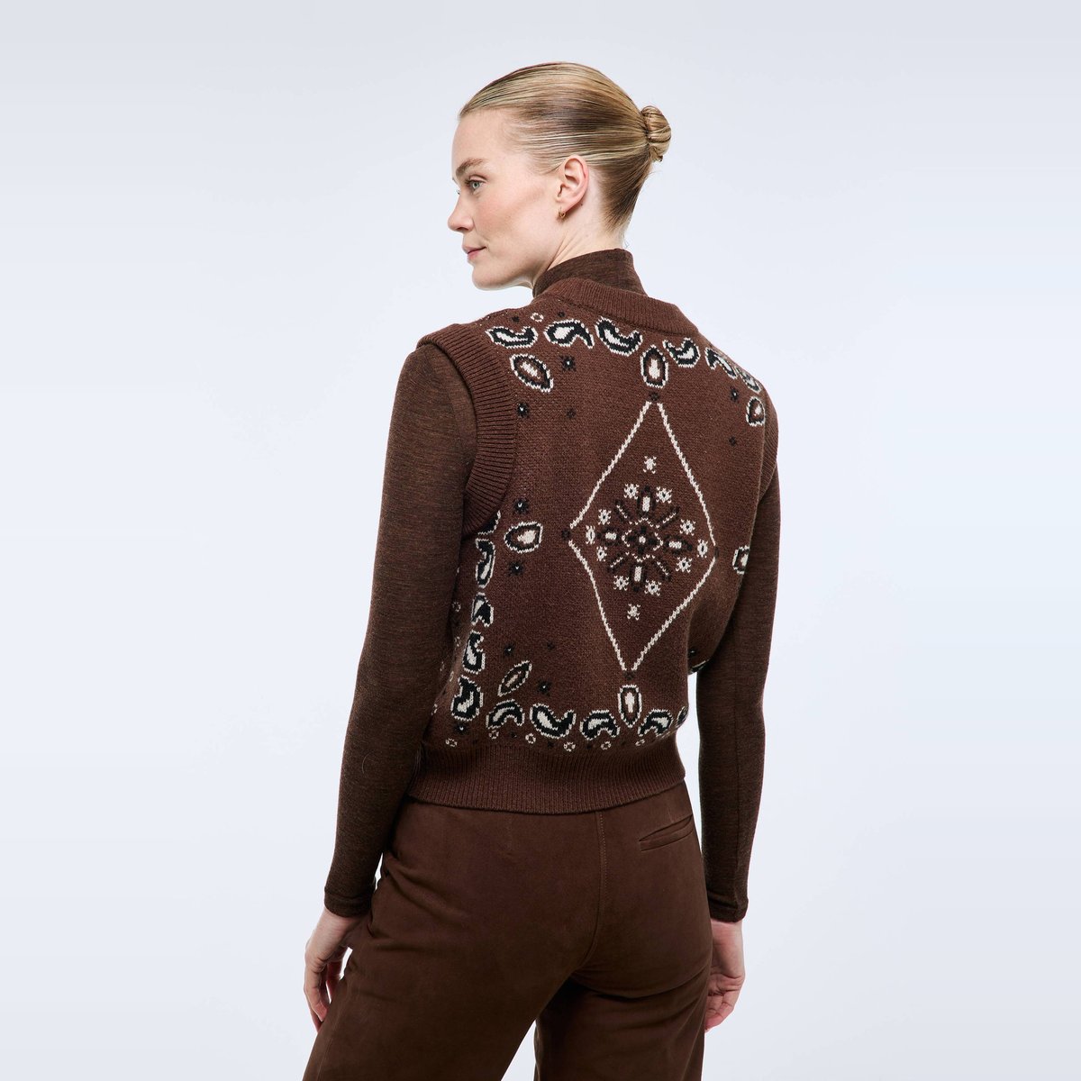 Pull sans manche en jacquard à motifs bandana bison, MONOPRIX