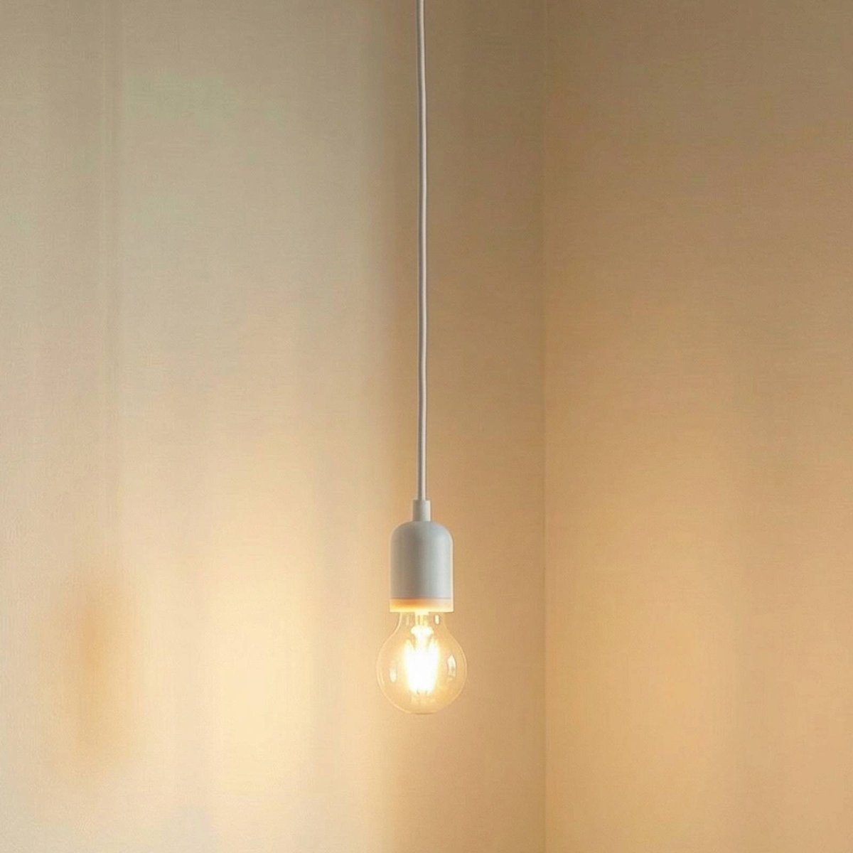 Suspension en aluminium moderne, Hattie blanc, LINDBY