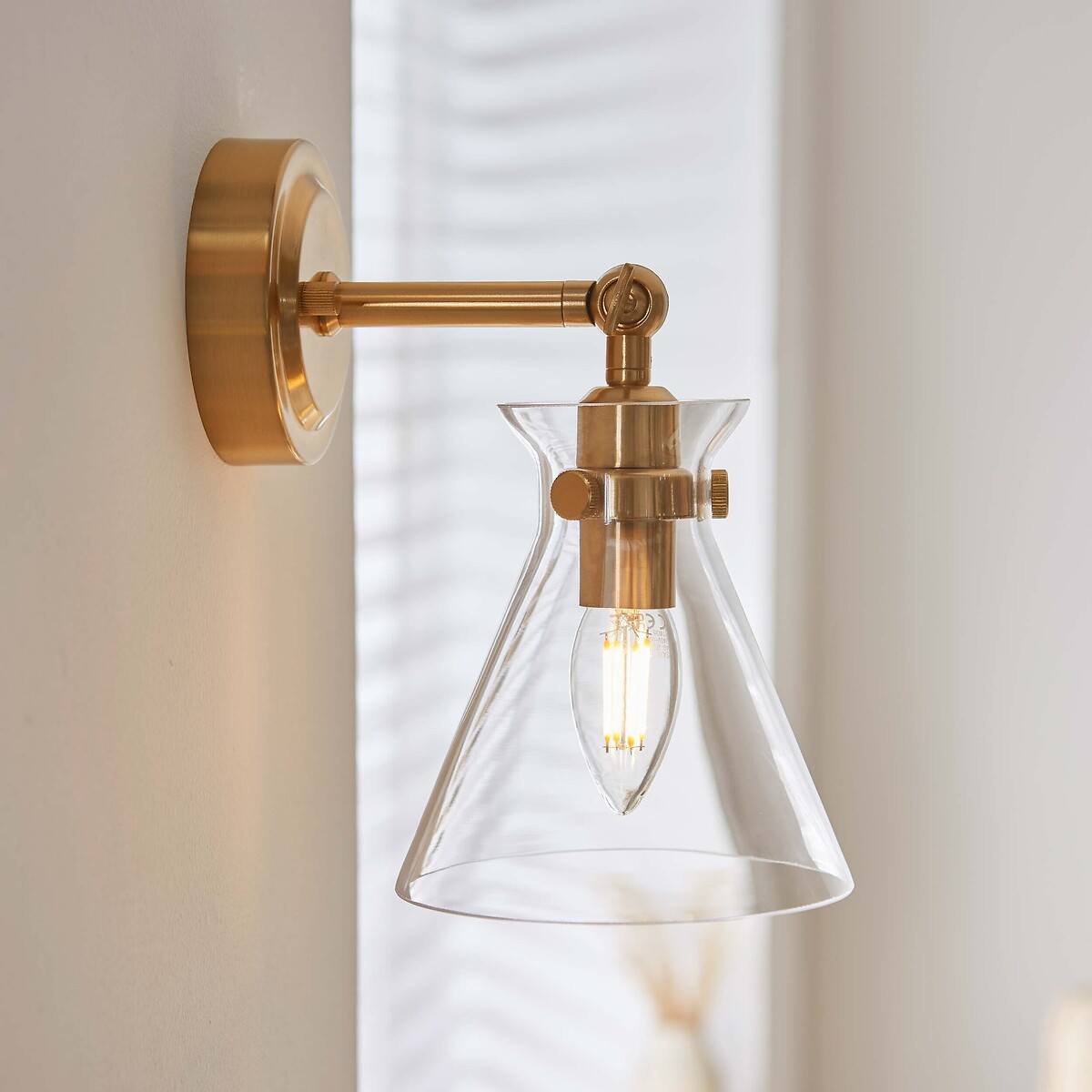 Henrietta Wall Light aged brass, ÉDITÉ