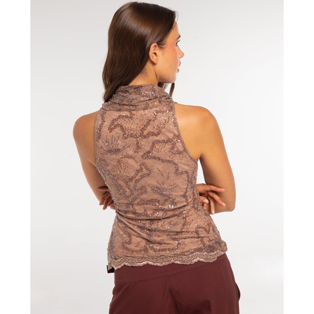 Top américain en tulle avec broderies de perles nude, THE-ARE
