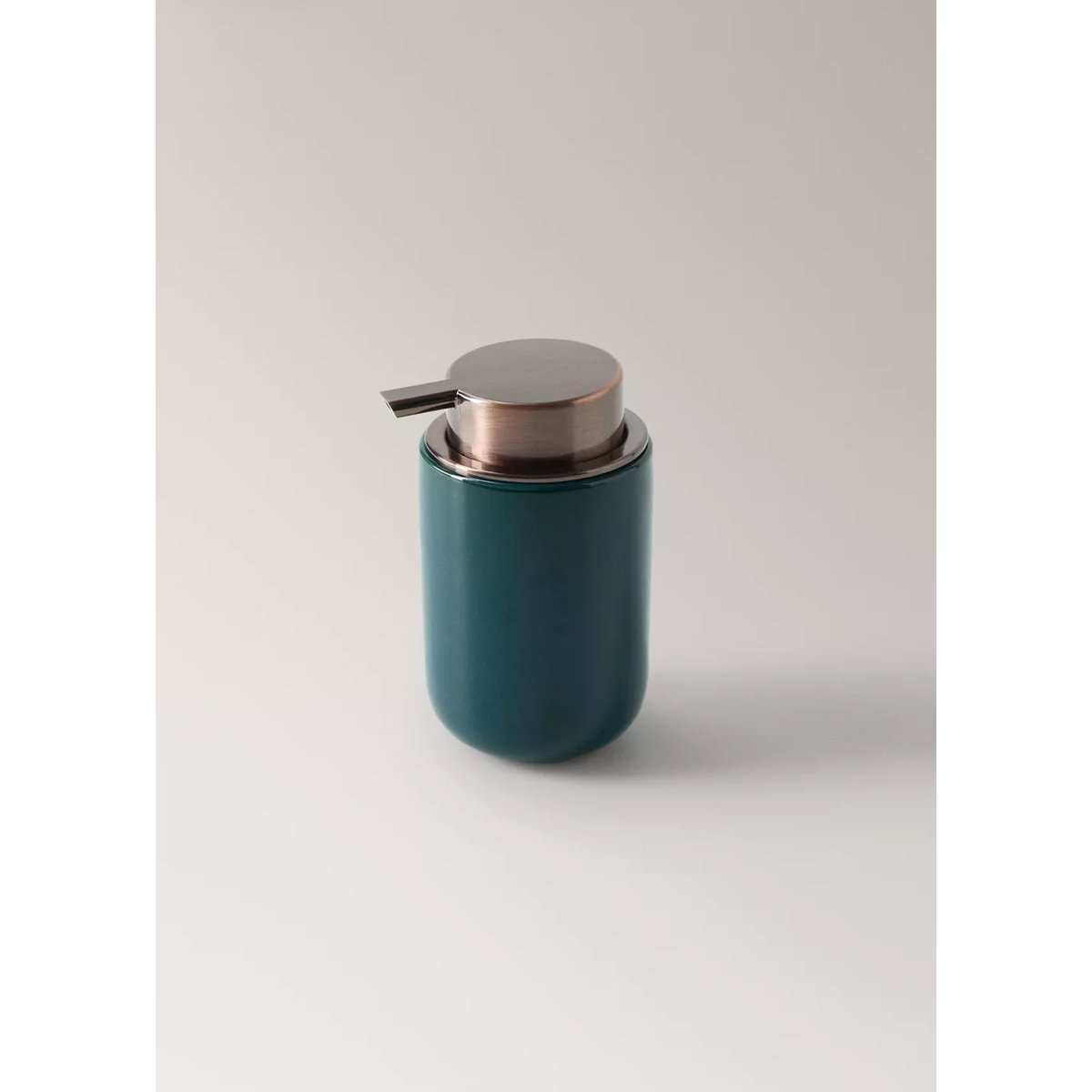 Distributeur de savon en céramique bleu pétrole, MANGO HOME