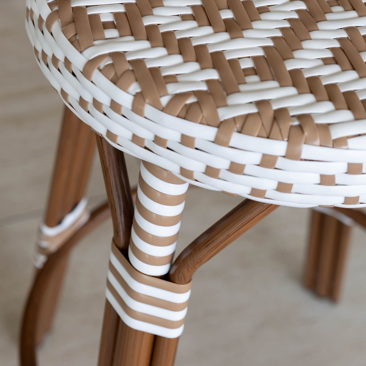 Tabouret de bar extérieur effet rotin naturel, SCALA noisette, NOW'S HOME