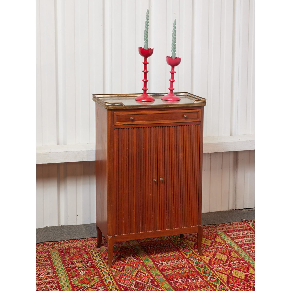 Buffet haut en bois Gilbert N°1712 - Bon état bois clair, DEBONGOUT