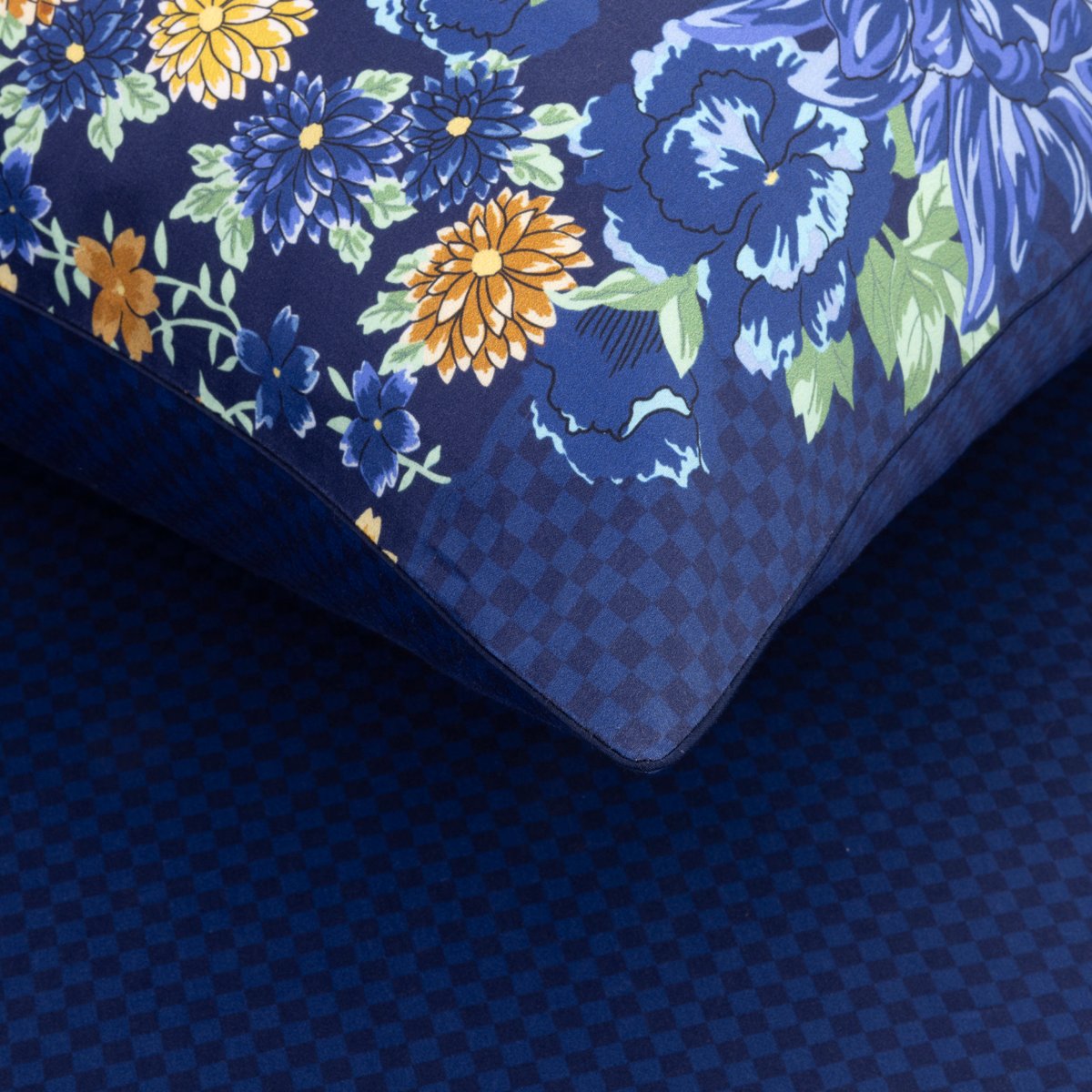 Taie d'oreiller en satin, K DAHLIA multicolore, KENZO HOME