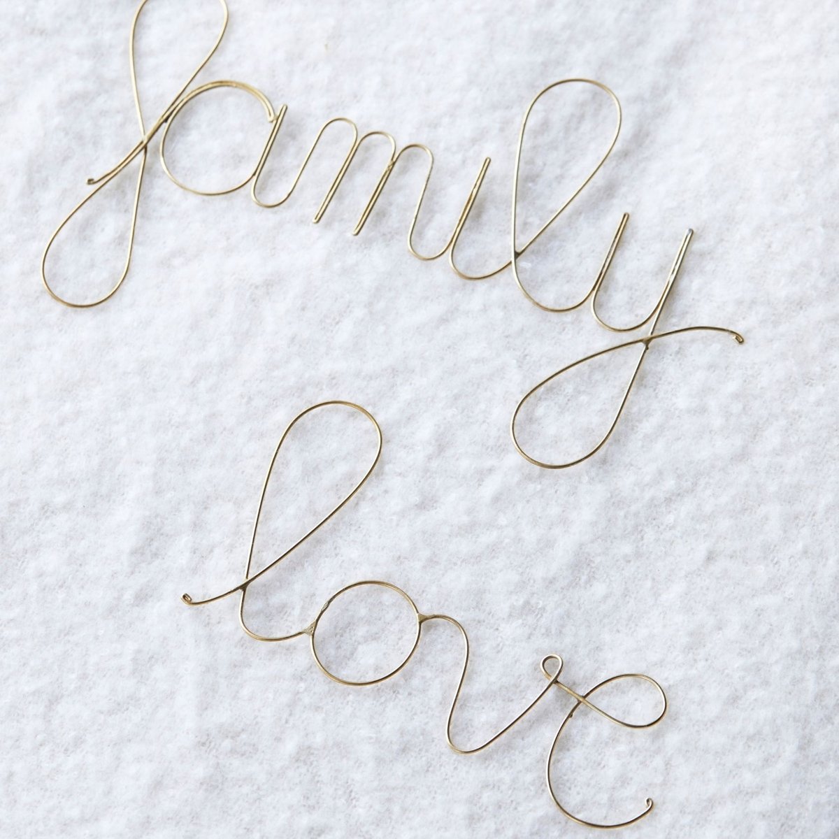 Mot fil de laiton doré "LOVE" - LOJI doré, HOME MAISON
