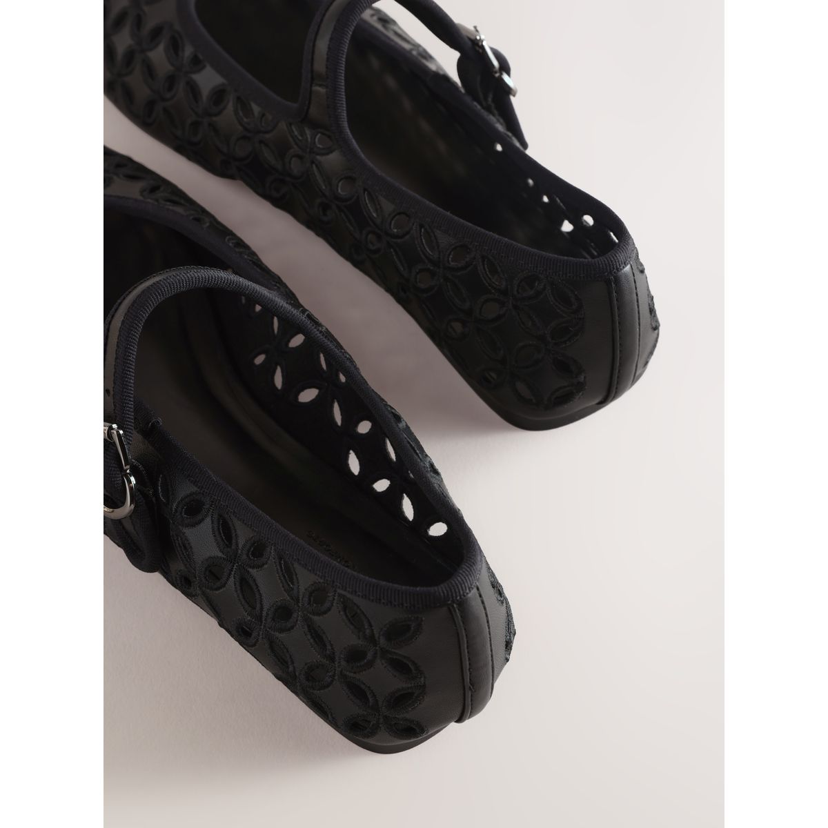 Babies brodées forever comfort® noir, NEXT