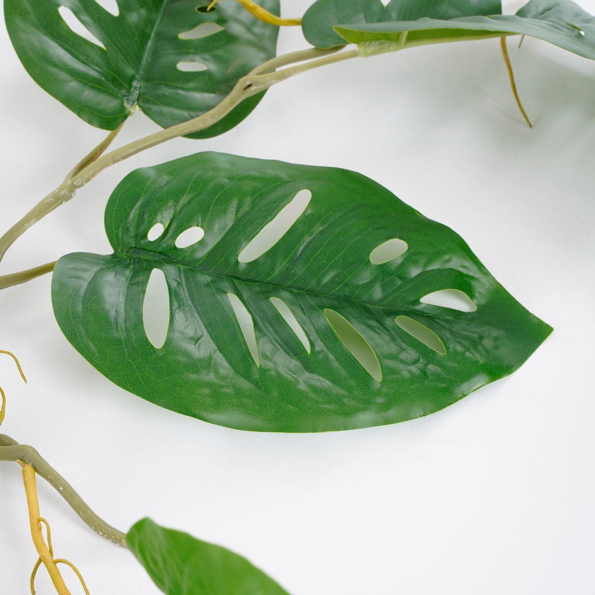 Plante artificielle MONSTERA vert, MICA DECORATIONS