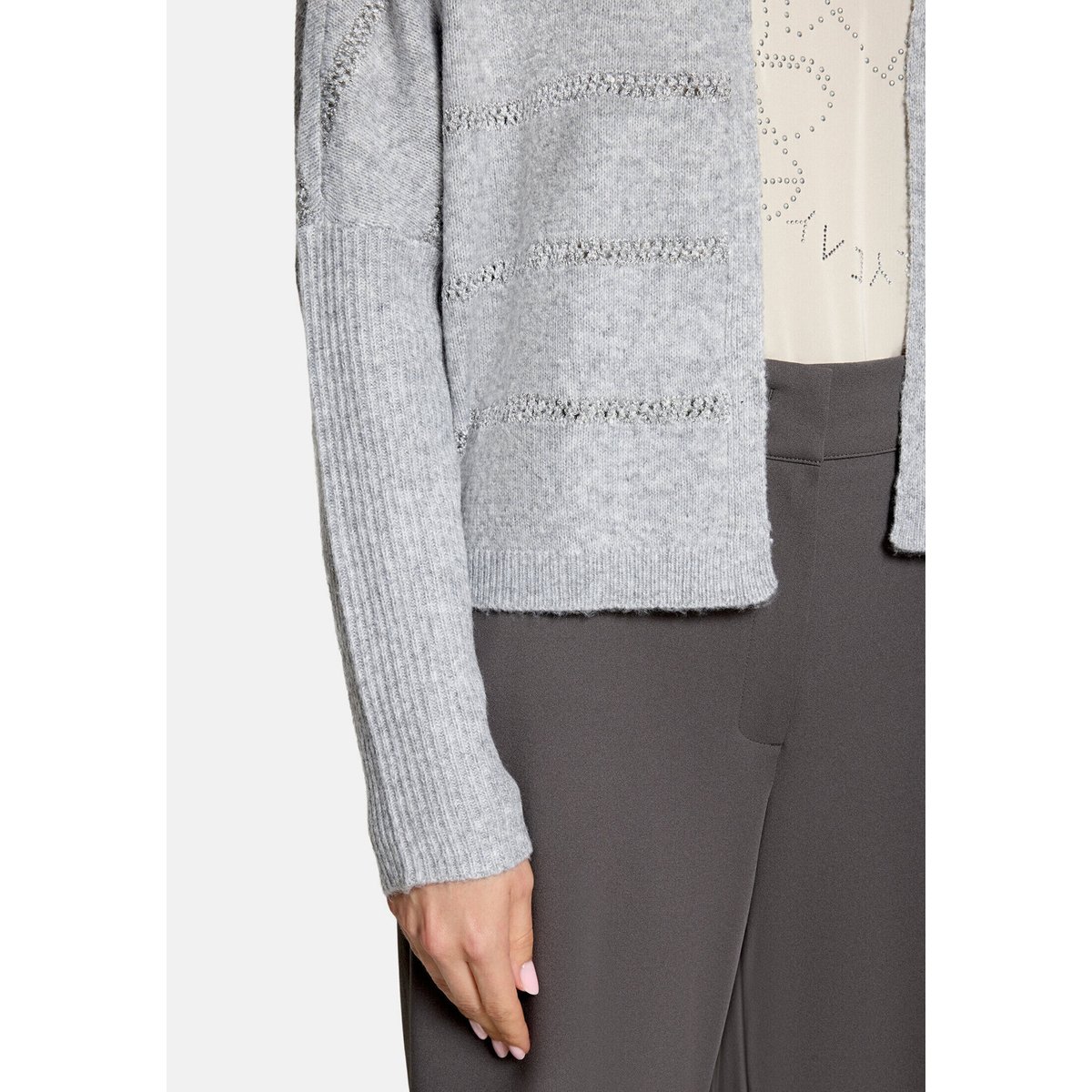 Cardigan en fine maille à paillettes light silver melange, BETTY BARCLAY