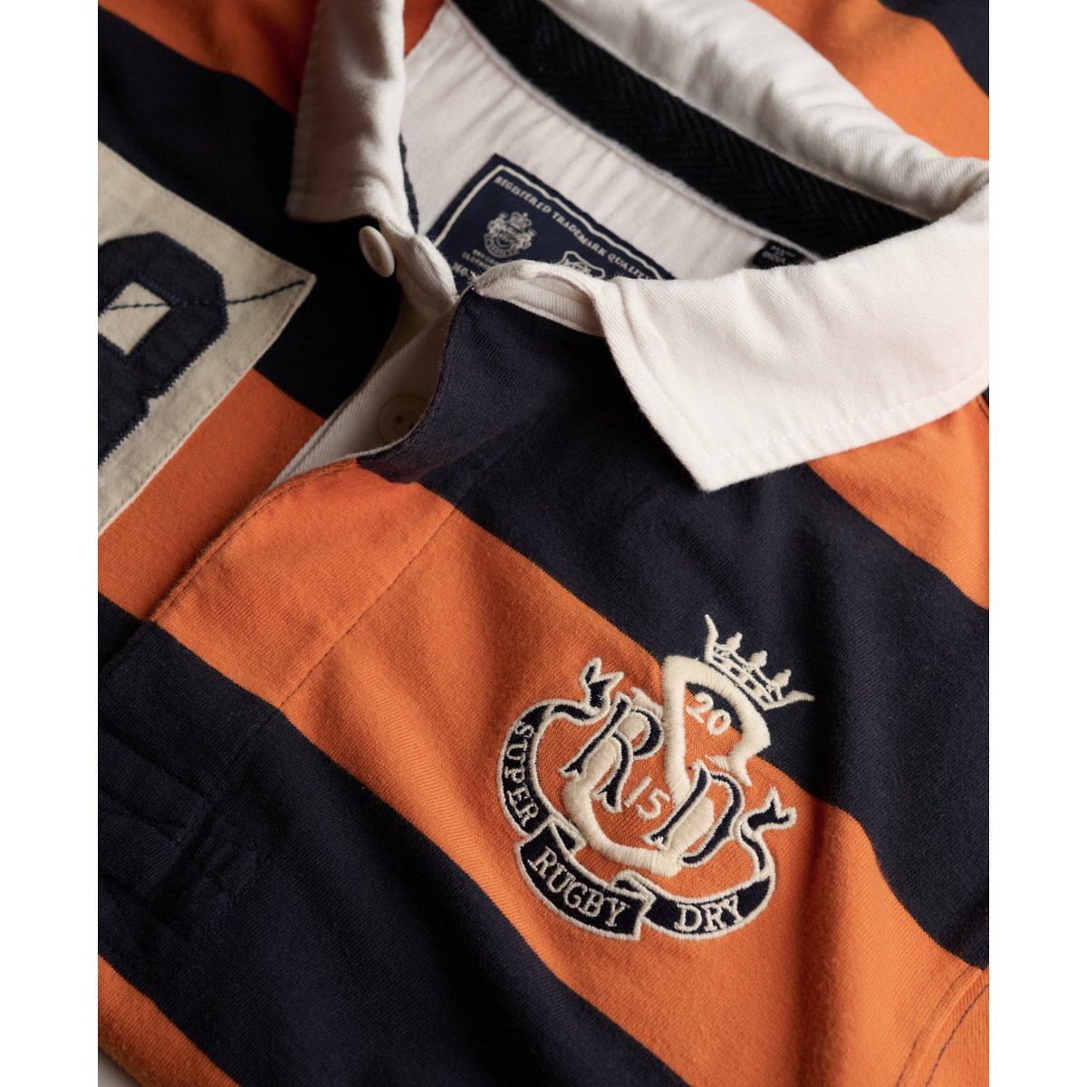 Polo Monogram Stripe coupe décontractée orange rayé, SUPERDRY