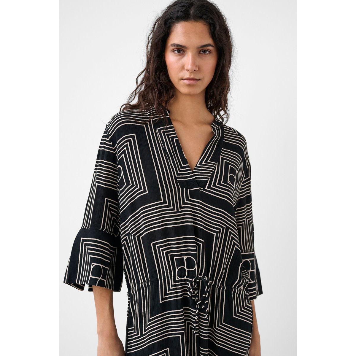 Robe noir black monogram with oatmeal, SOAKED IN LUXURY