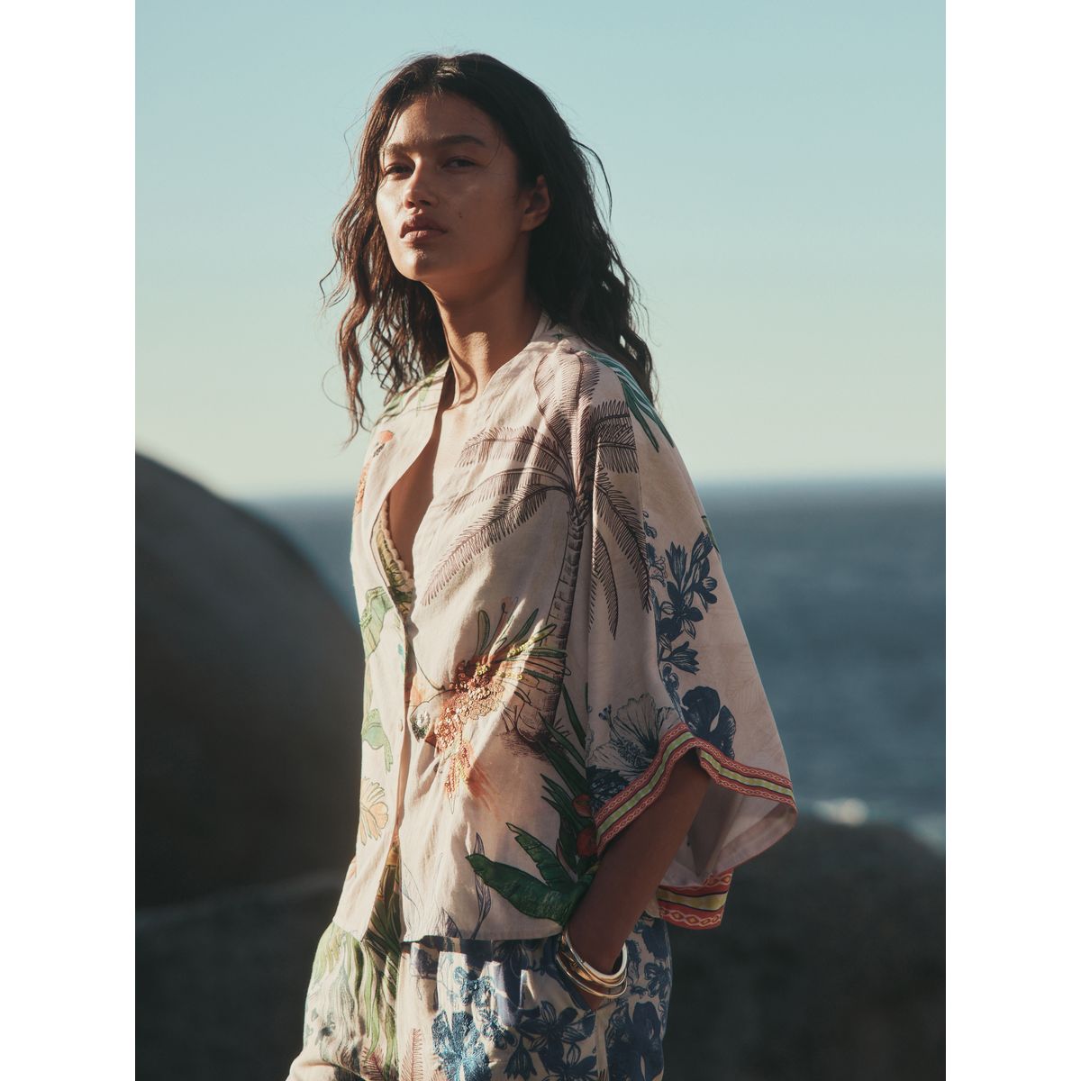 Haut boutonné brodé crème/bleu marine, NEXT