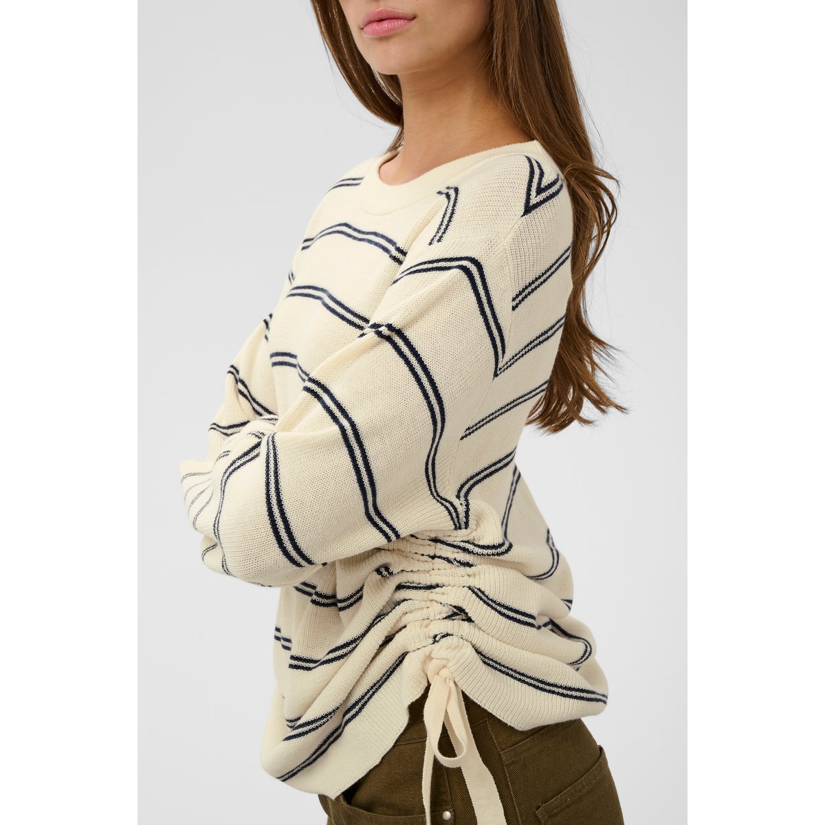 Pullover tricoté blanc turtledove w navy stripe, SOAKED IN LUXURY