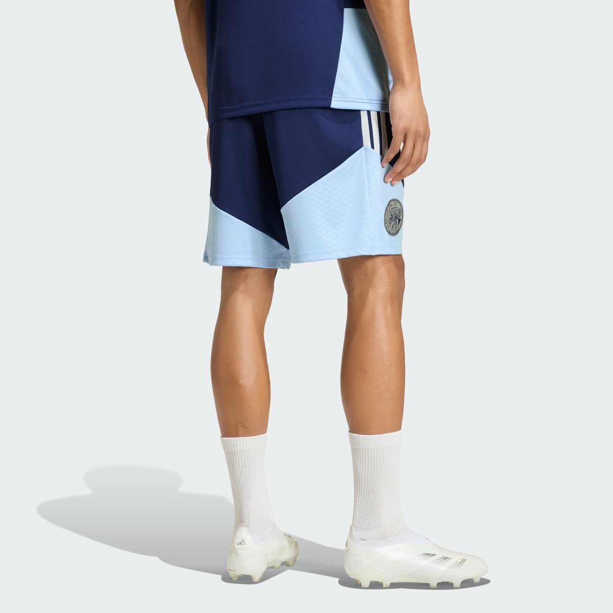 Short D'entraînement Ajax Amsterdam 26/27 Tiro26 Short D'entraînement Ajax Amsterdam 26/27 Tiro26 night sky / glow blue, adidas Performance