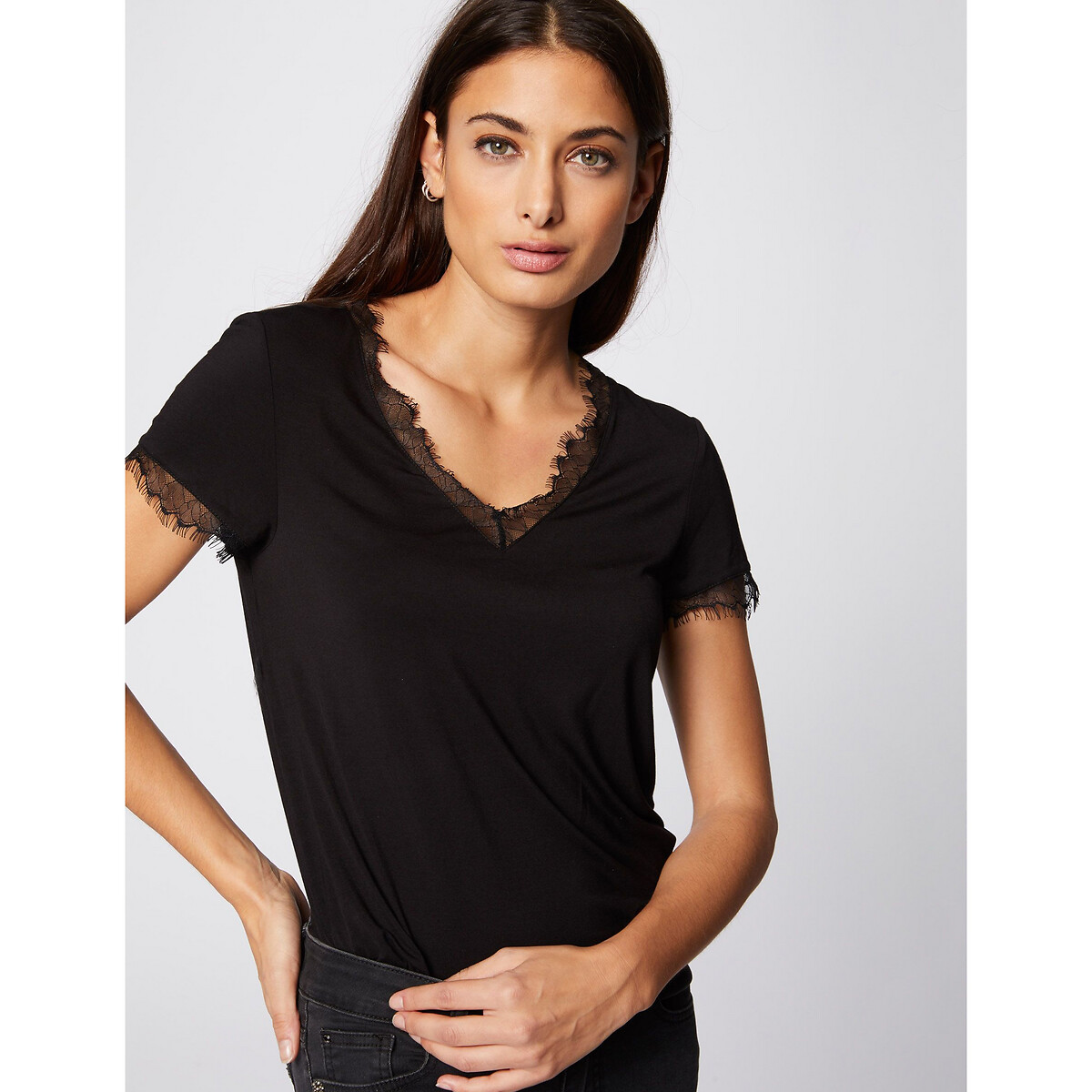 Lace Trim Short-Sleeved V-Neck T-Shirt black, MORGAN