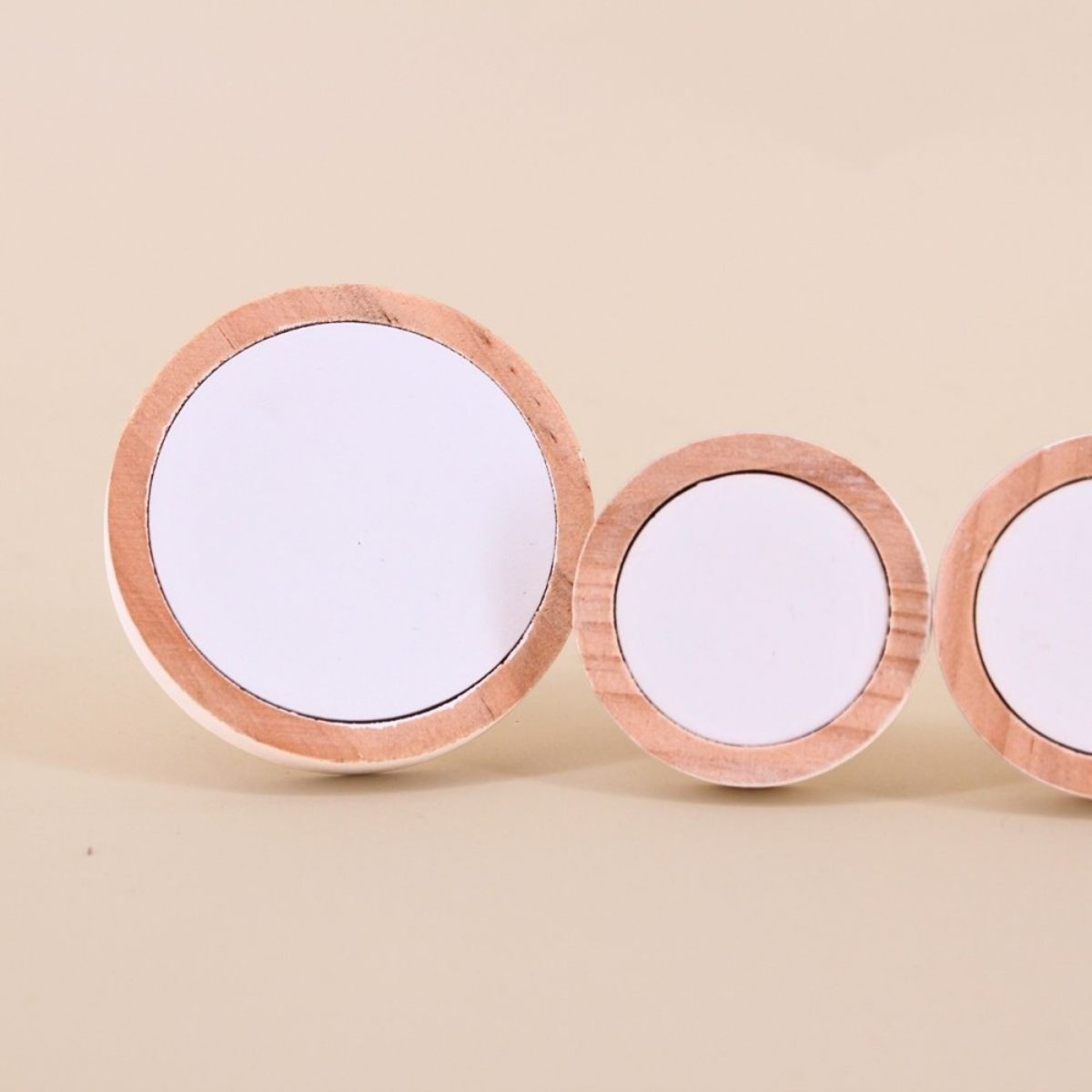 Lot de 4 patères rond blanc, ORNAMI