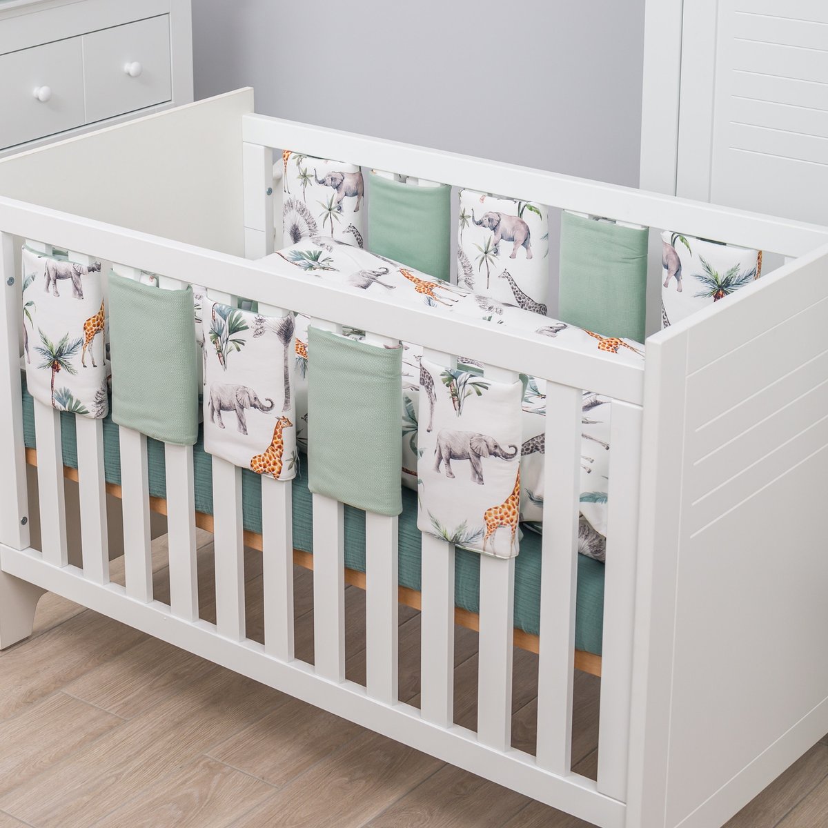 Tour de lit modulable et réversible SAFARI vert, SEVIRA KIDS