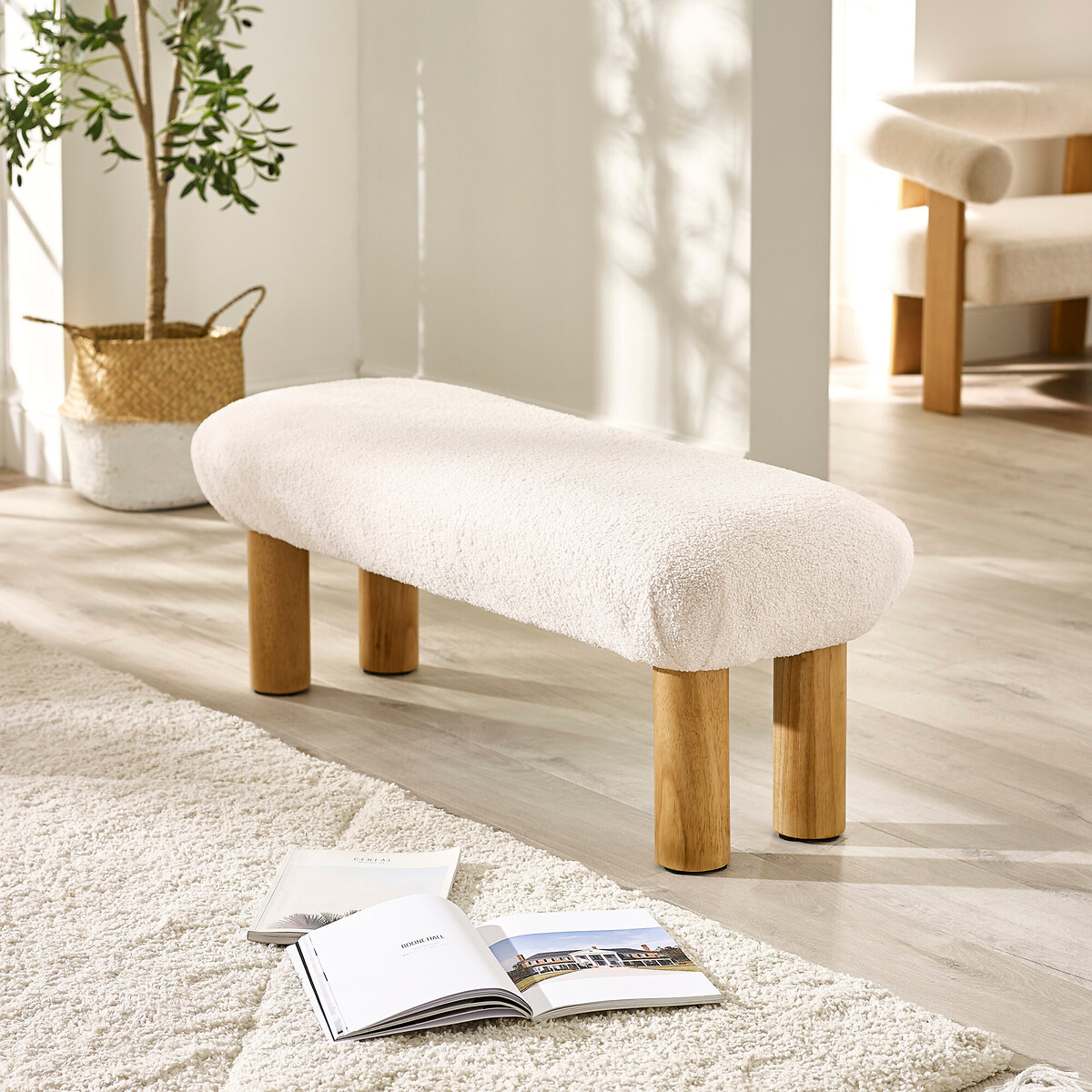 Fiona Boucle & Solid Wood Legs Low Bench white, SO'HOME