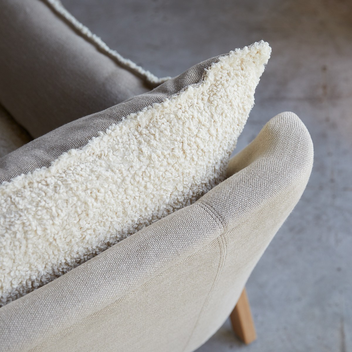 Canapé droit en Tissu massif, WOODNEST beige, TIKAMOON