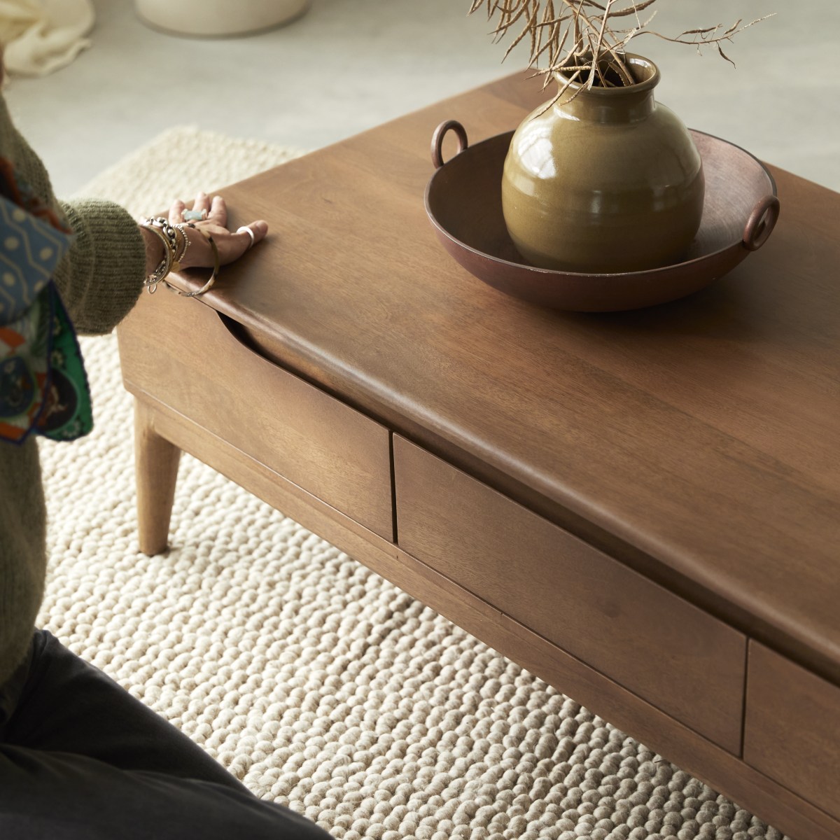 Table basse en Manguier massif, GABRIELLE marron, TIKAMOON