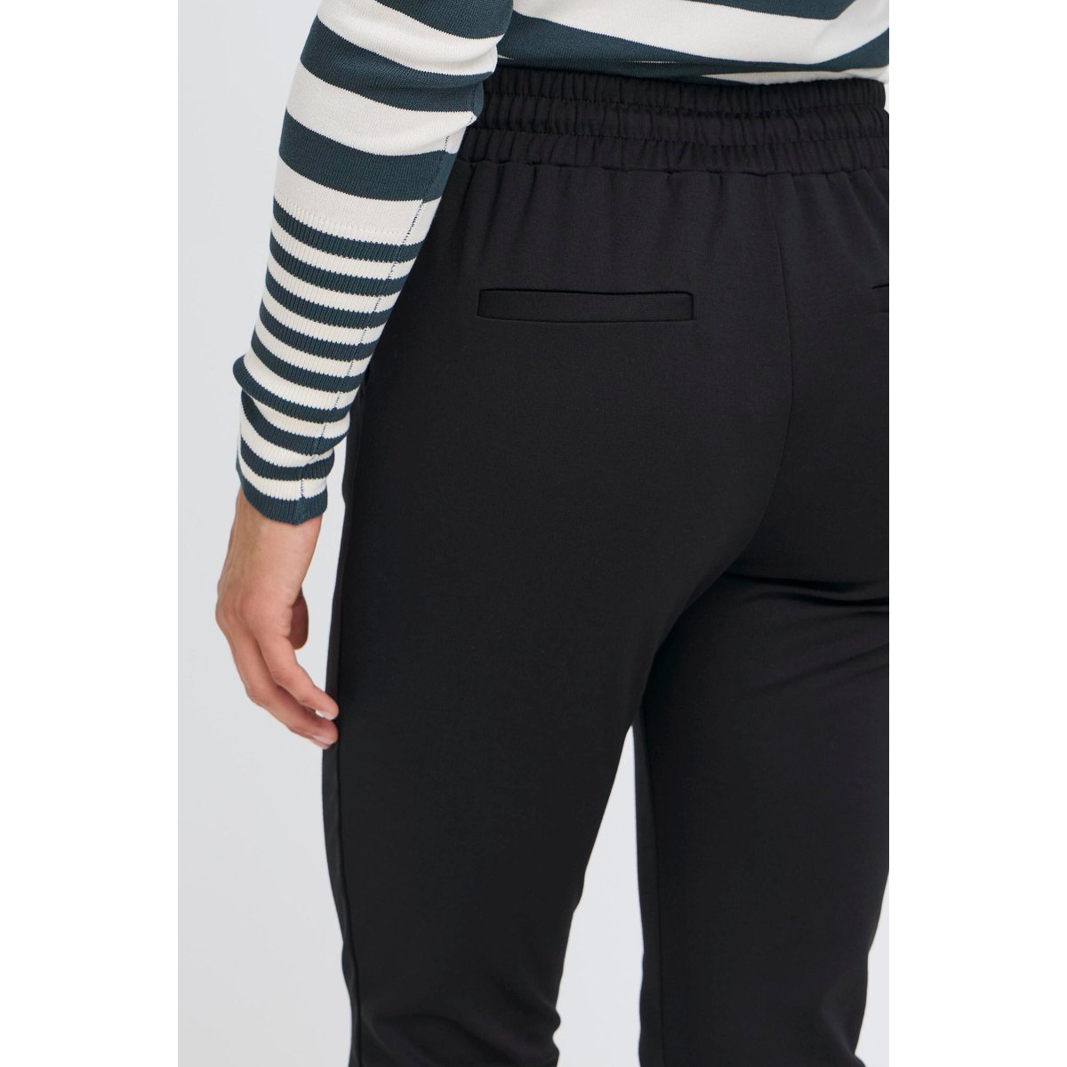 Pantalon coupe droite, longueur cheville, taille élastiquée noir, B.YOUNG