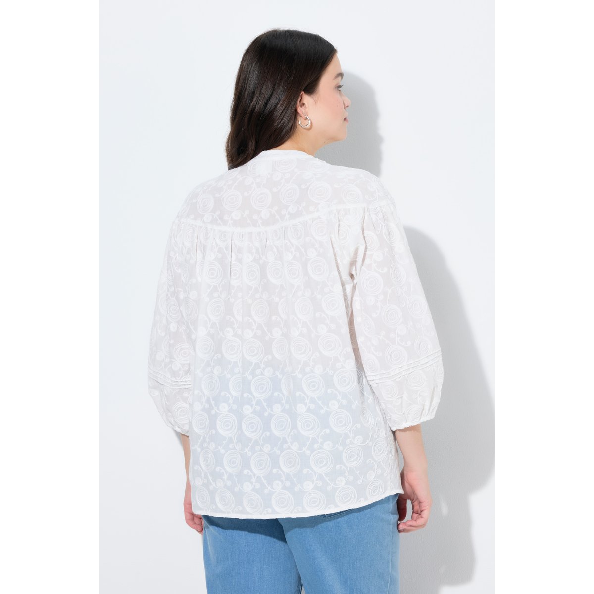 Chemisier en coton bio avec broderies blanc cassé, ULLA POPKEN