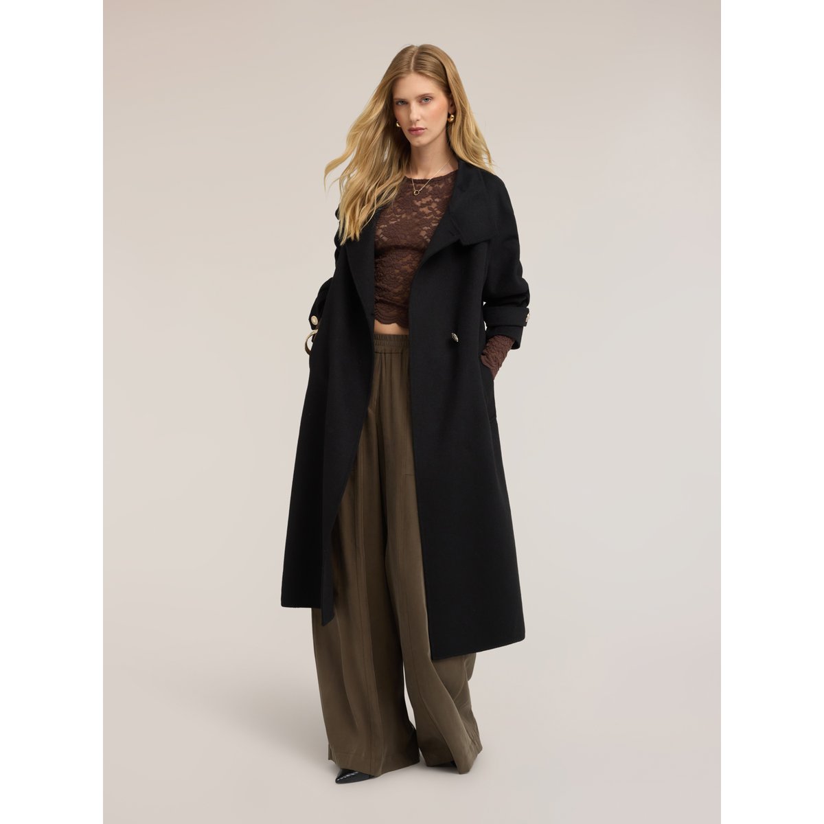 Manteau long avec col montant noir, MOTIVI