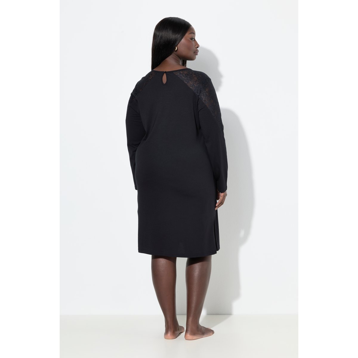 Chemise de nuit avec dentelle noir, ULLA POPKEN