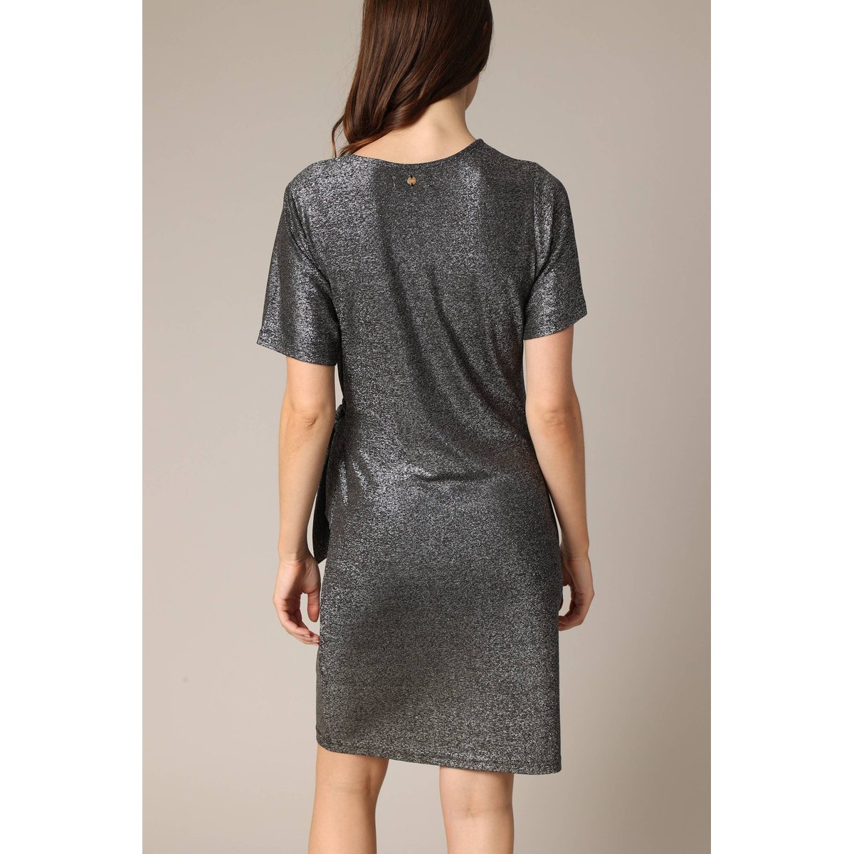 Robe légèrement pailletée avec nœud SHINYSE argent, DEELUXE