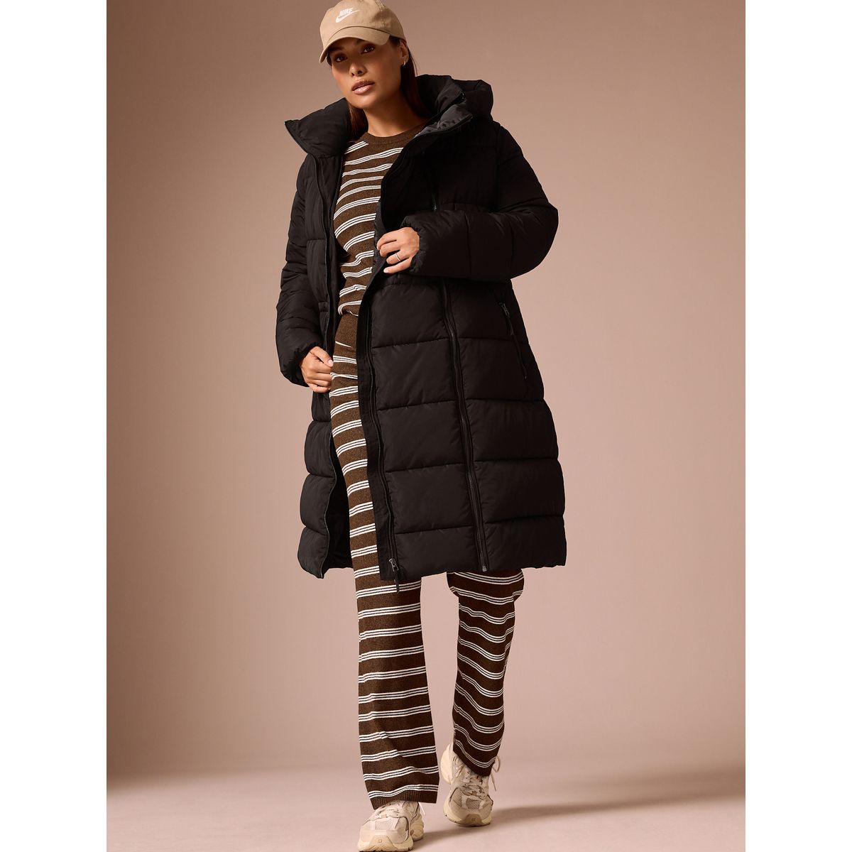 Long manteau rembourré à capuche maternité noir, NEXT