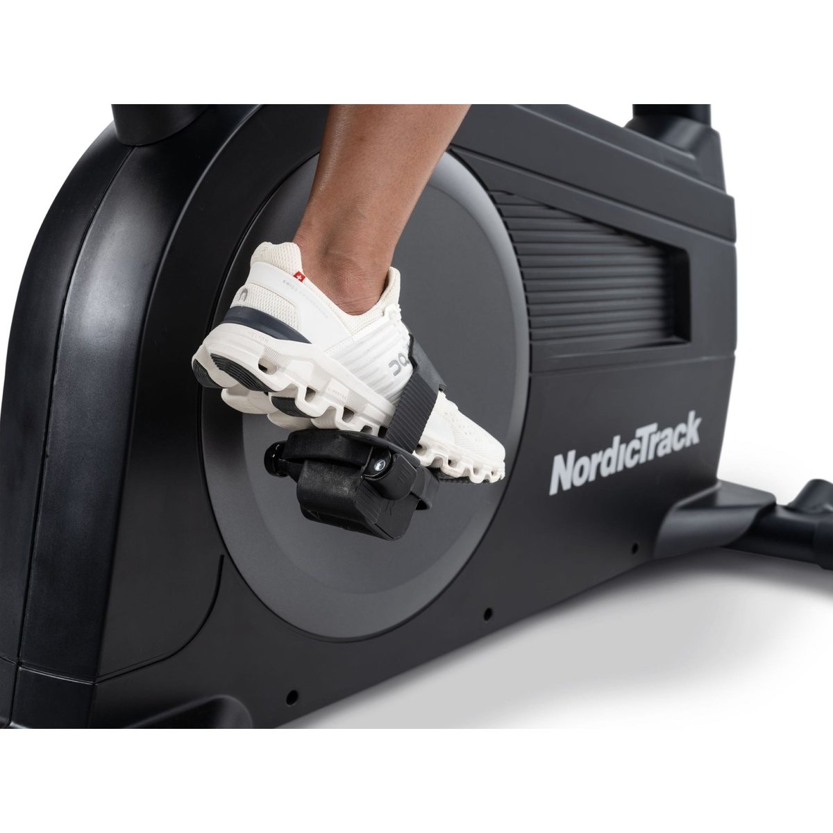 Vélo d'appartement droit G LE / 24 niveaux de résistance noir, NORDICTRACK