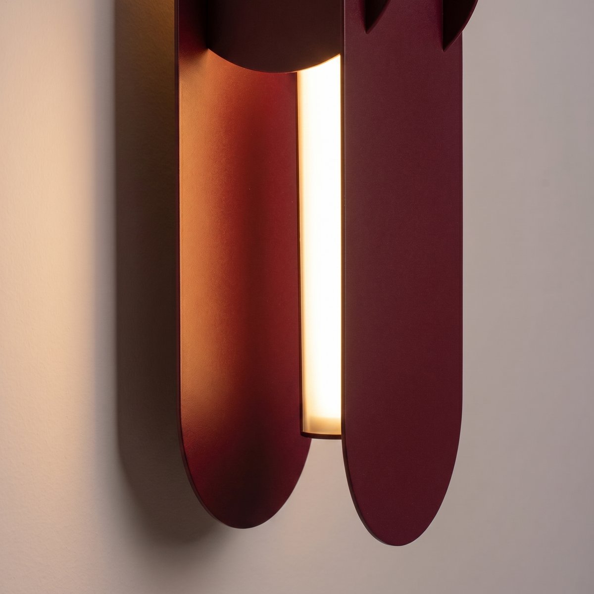 Applique murale Acier Bordeaux LED 1 Chain bordeaux, EDEN