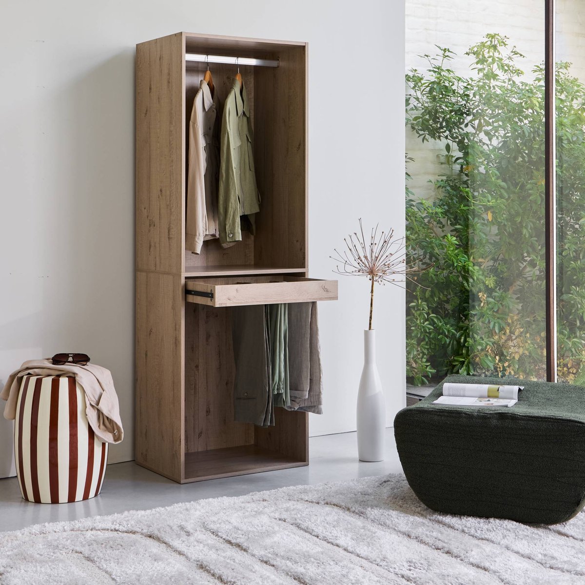 Module dressing décor bois avec penderie et porte-pantalons NEPAL naturel, SWEEEK