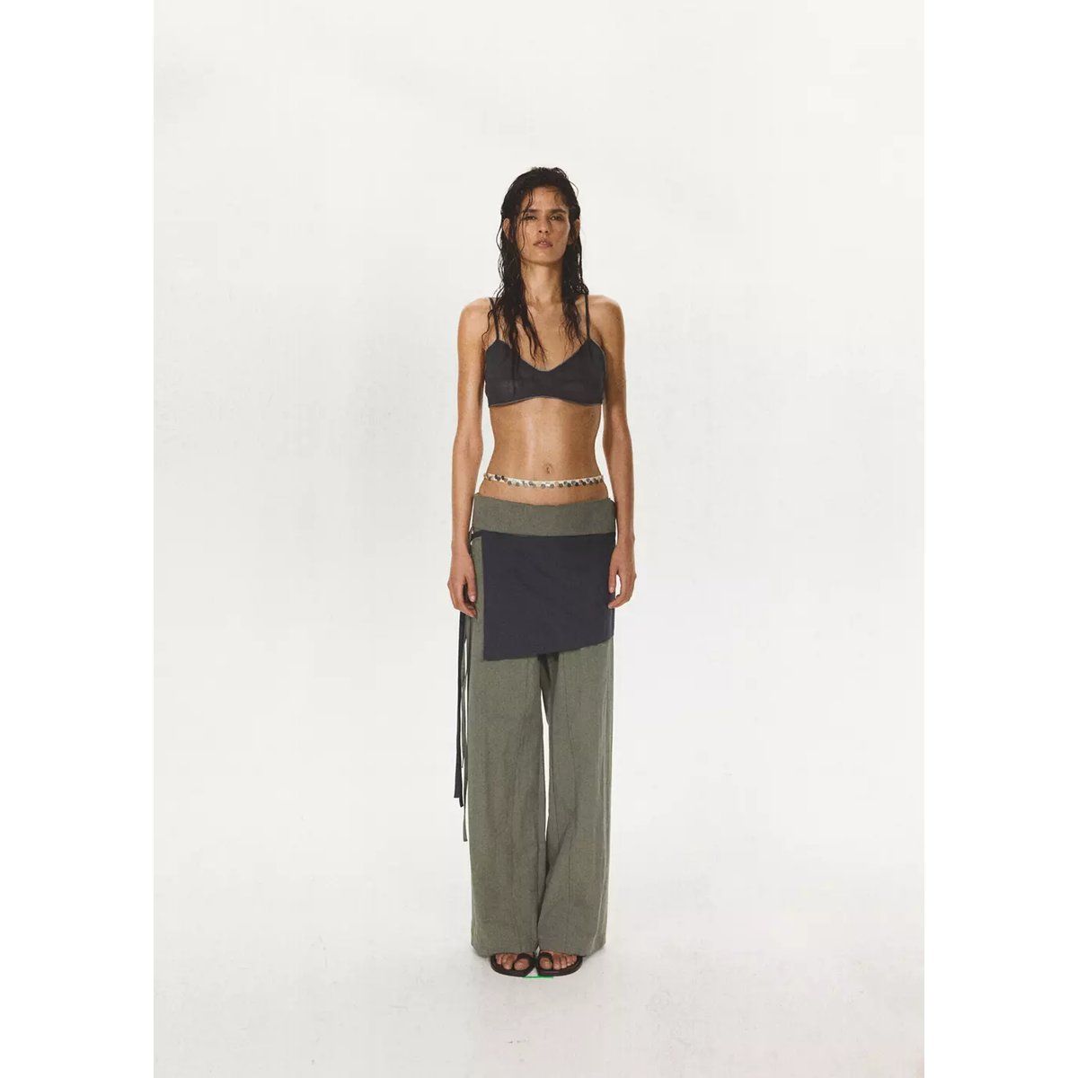 Top court en maille semi-transparente bleu foncé, MANGO