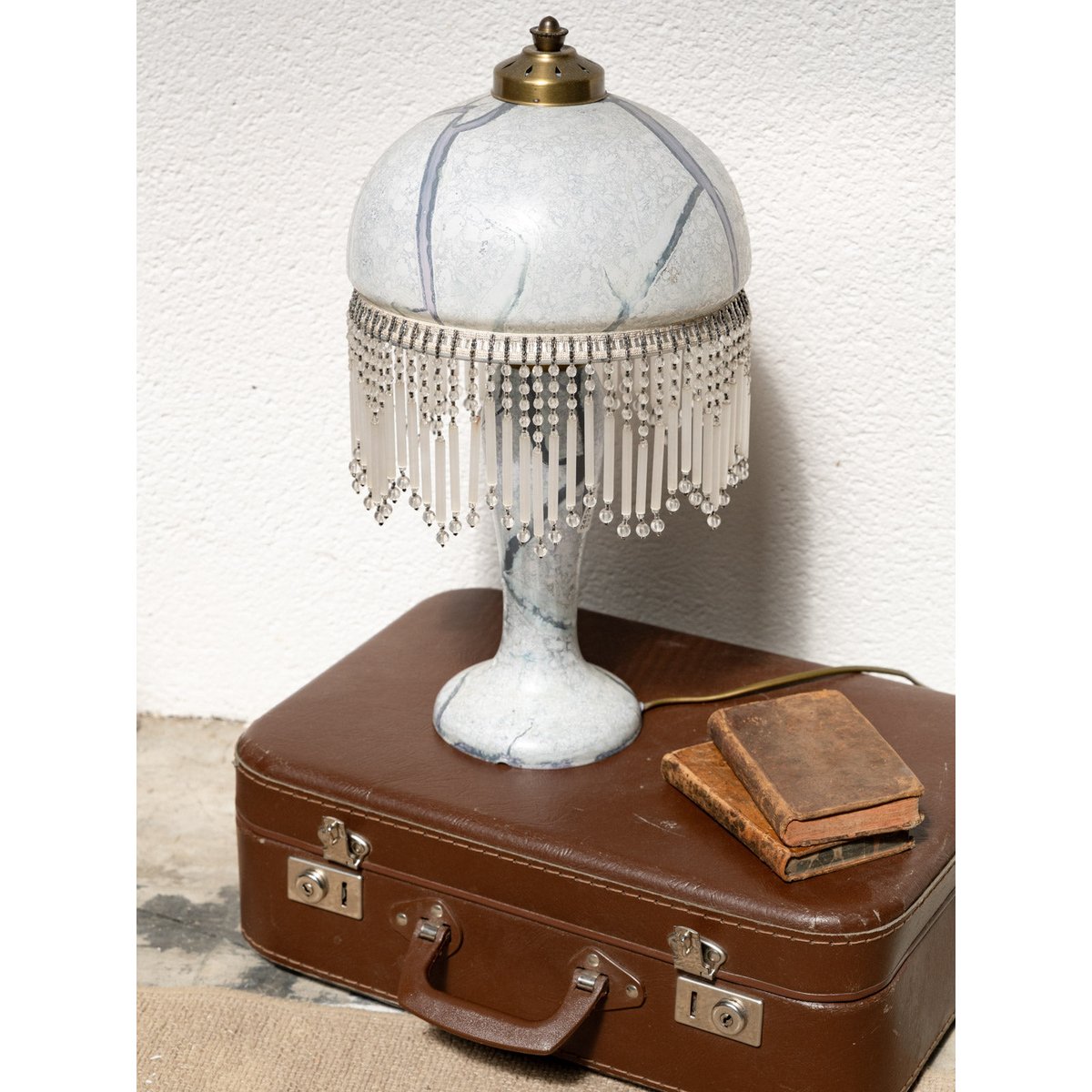 Lampe décorative en verre marbré style Art Déco Suzanne N°603 - Bon état gris, DEBONGOUT