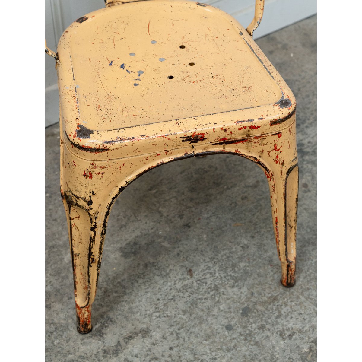 Lot de 3 chaises Tolix orange pastel Alma N°1698 - Bon état orange, DEBONGOUT
