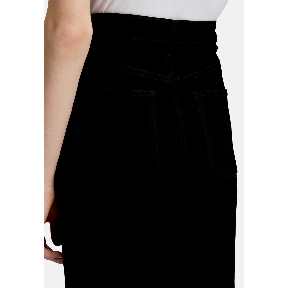 Jupe en jean à poches plaquées black denim, BETTY BARCLAY