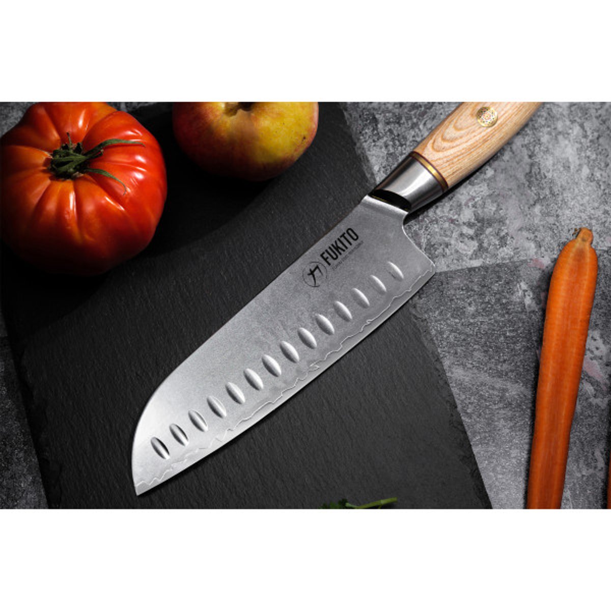 Couteau de cuisine Pakka San Mai modèle Santoku 18cm bois clair, FUKITO