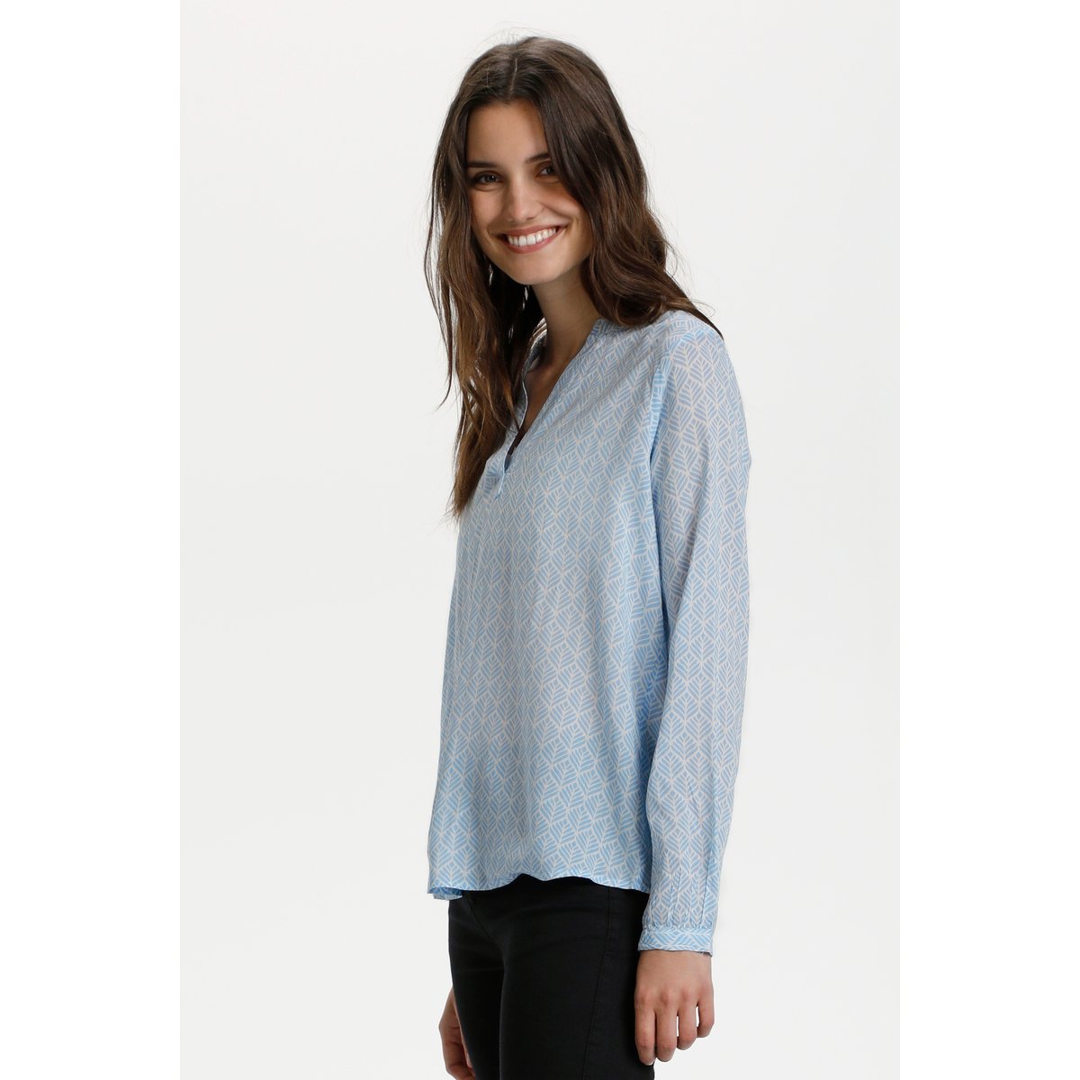 Long sleeved blouse bleu blue/chalk fan print, KAFFE