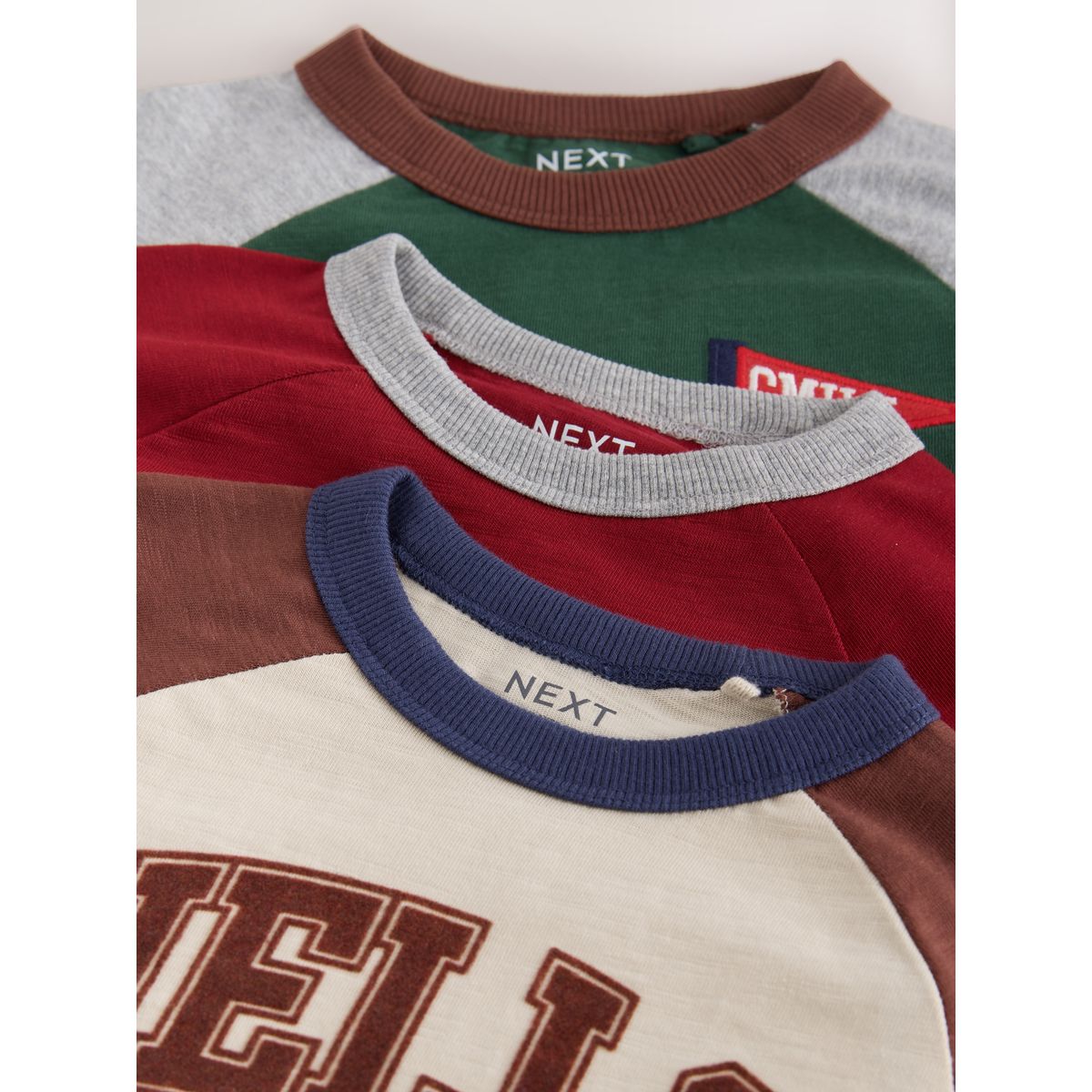 T-shirt à manches longues raglan, lot de 3 chemise universitaire rouge/grise, NEXT