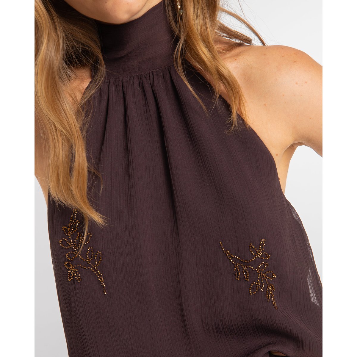 Blouse en mousseline brodée à encolure dos nu anthracite, THE-ARE