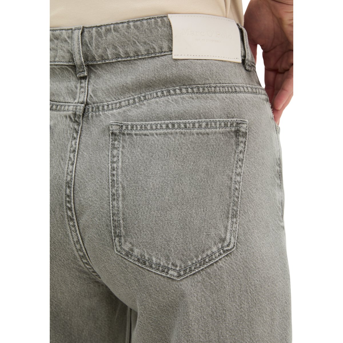 Jeans modèle Fjona flared en doux mélange de lyocell et de coton gris clair, MARC O'POLO
