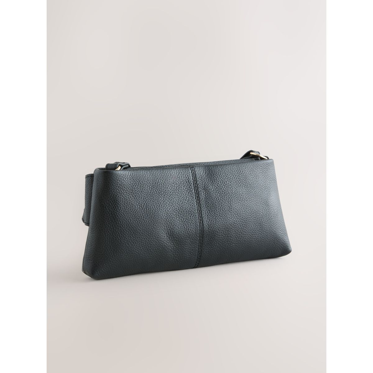 Sac bandoulière en cuir noir, NEXT