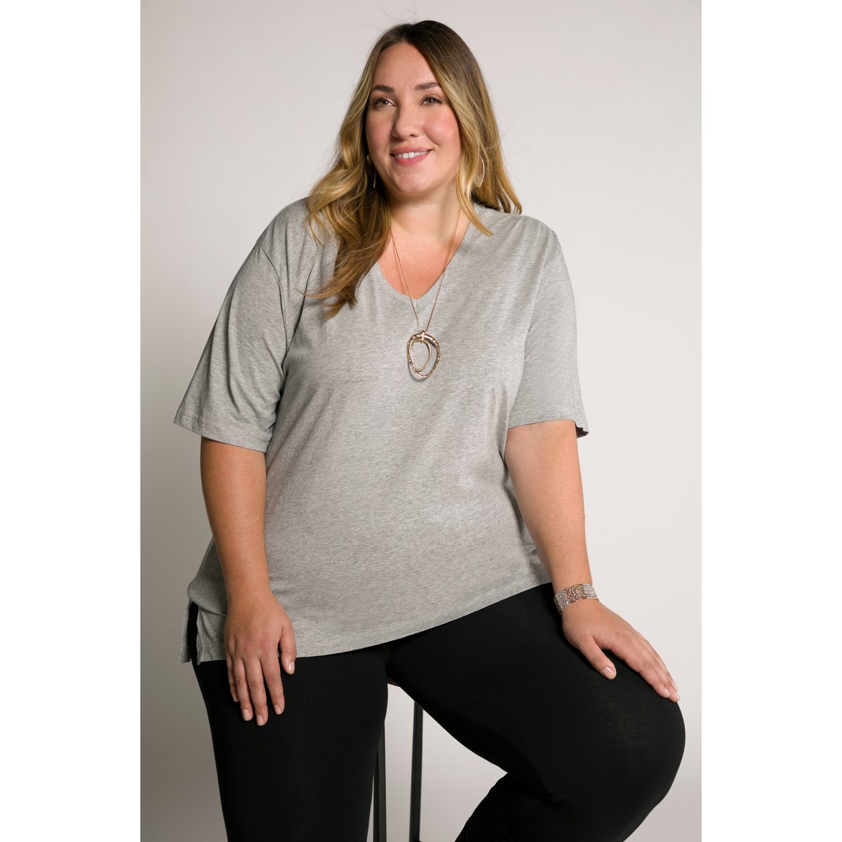 T-shirt à manches courtes et col V gris clair chiné, ULLA POPKEN