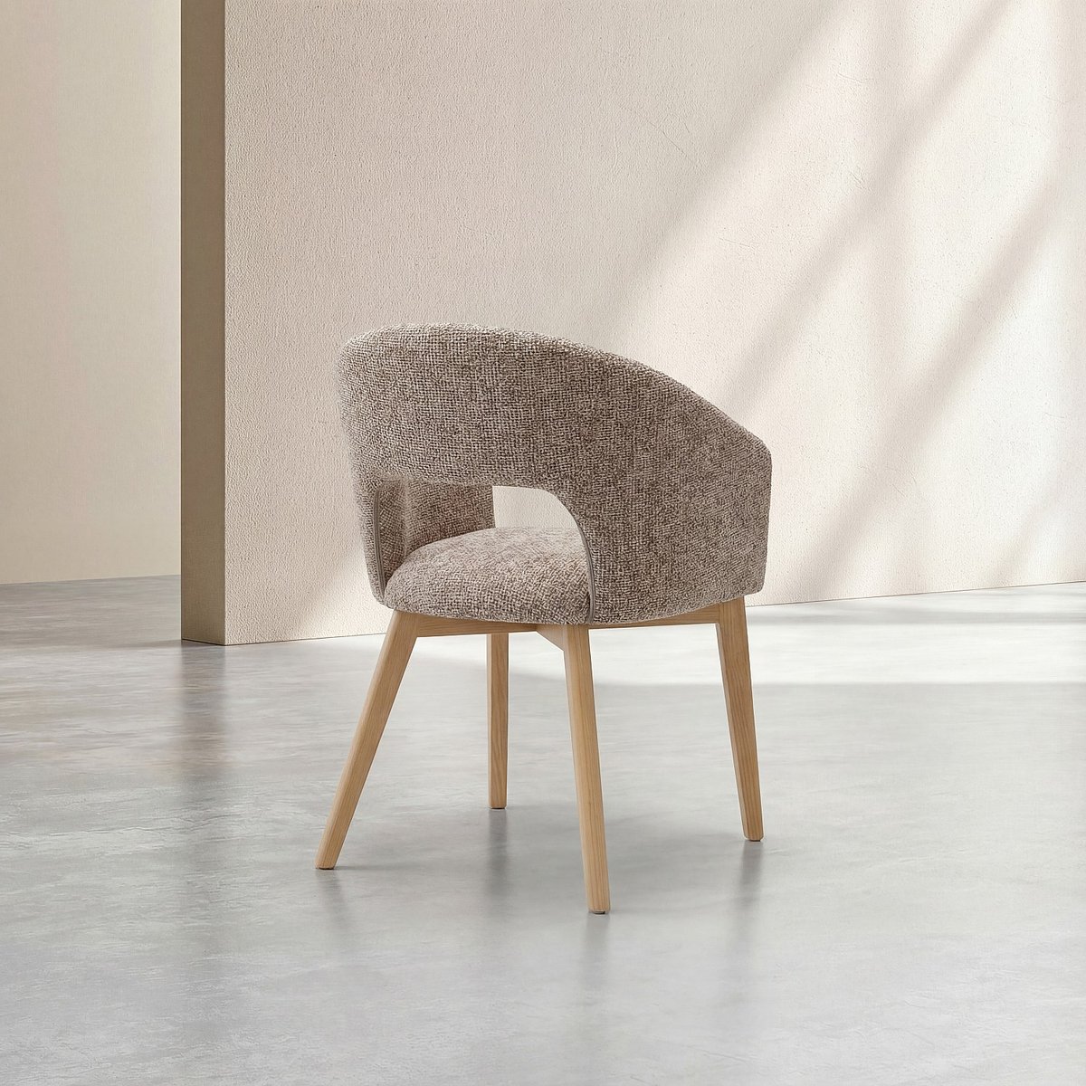 Lot de 2 chaises en tissu chenille et chêne avec accoudoirs beige, HABITAT