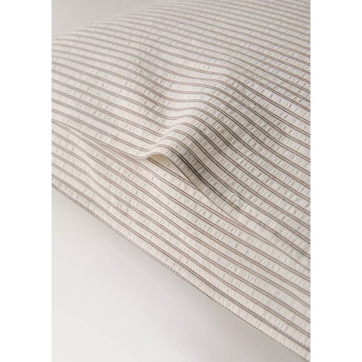 Deux taies d'oreiller coton seersucker à rayures fines 50x75 cm café, MANGO HOME