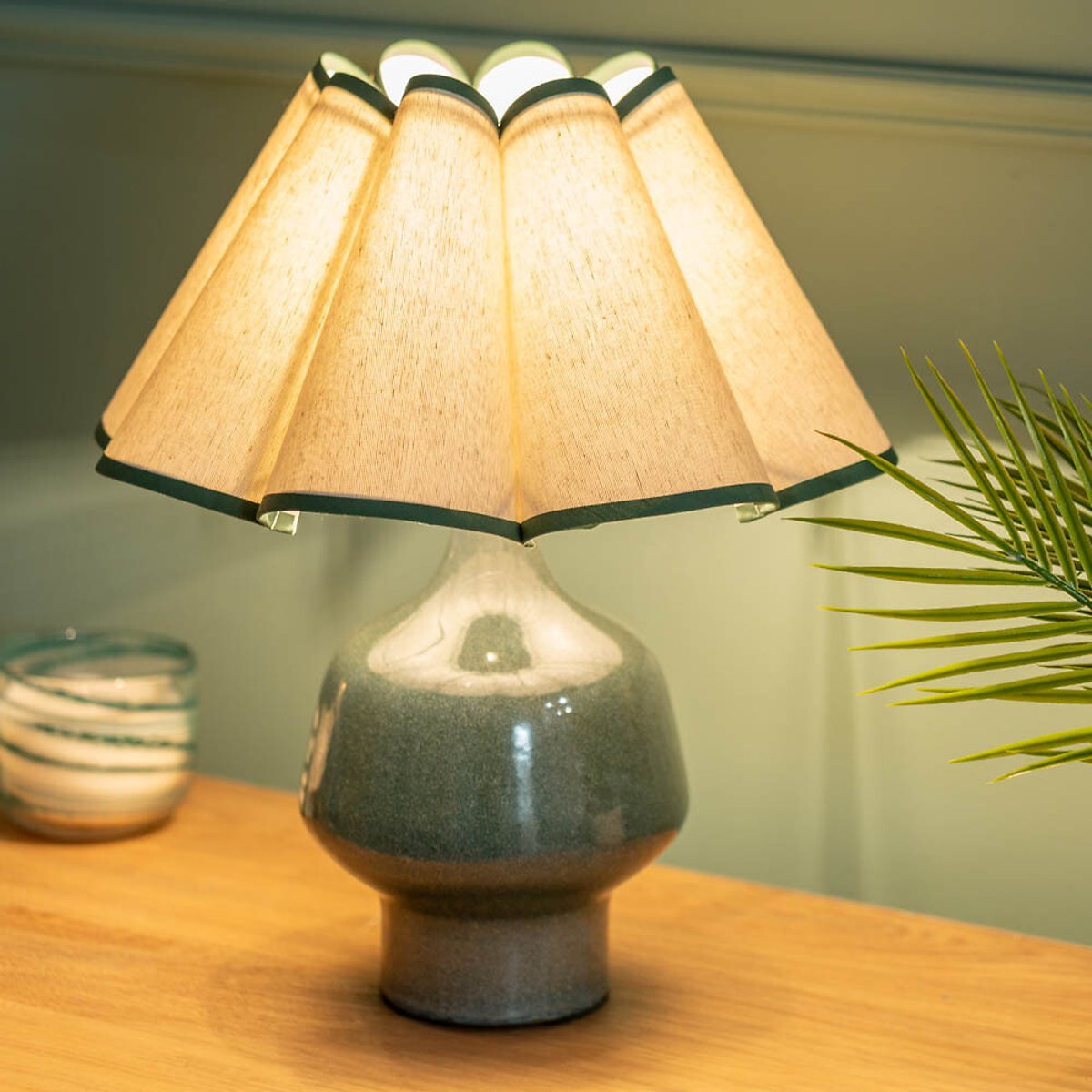 Jeri Green Ceramic Table Lamp green, SO'HOME