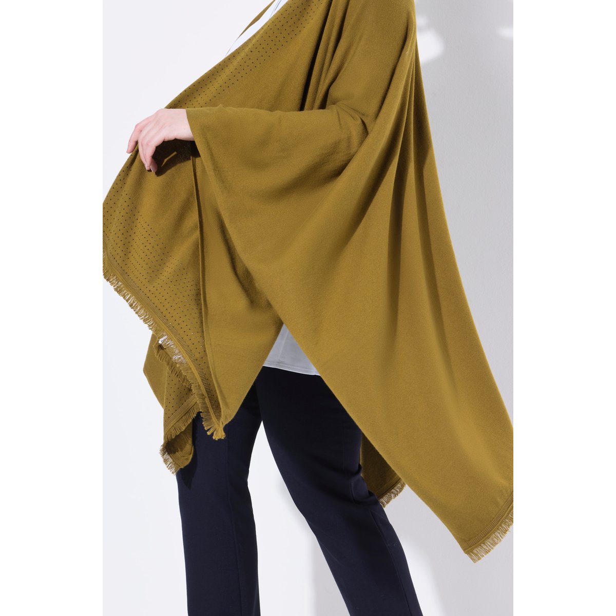 Poncho en maille oversize, coupe ouverte vert olive, ULLA POPKEN