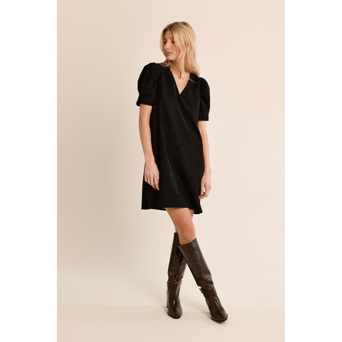 Robe courte manches gigot noir, MOLLY BRACKEN